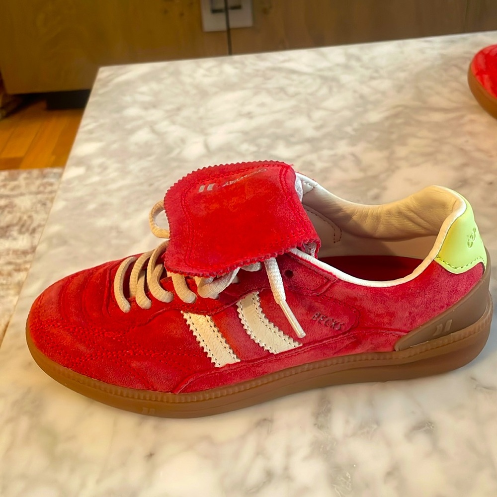 Red coolway sneakers women’s